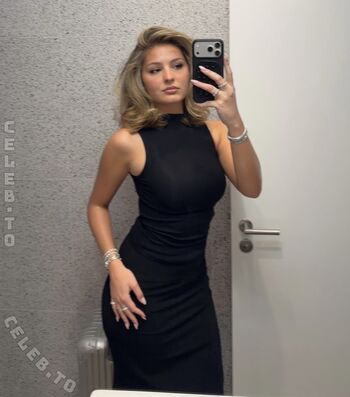 Full leaked Videozeugs private onlyfans photo