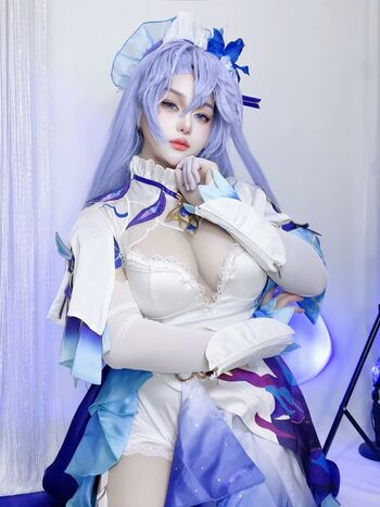 Violet Airis