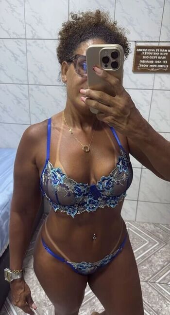 Full leaked Vovo pzu page private onlyfans photo