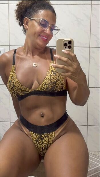 Full leaked Vovo pzu page private onlyfans photo