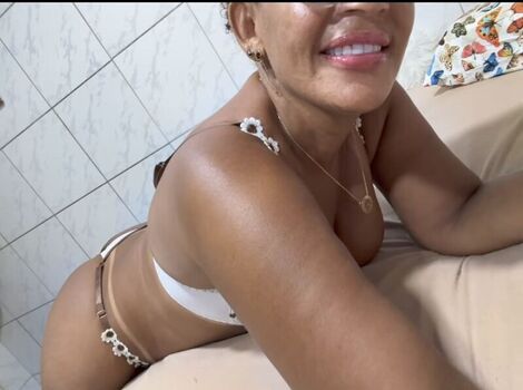 Full leaked Vovo pzu private onlyfans photo