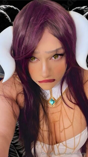 waifu-mommy