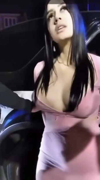 Full leaked Larissaqtpie/ private onlyfans photo