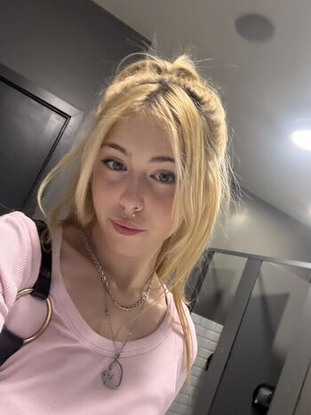 Full leaked Copy lo/ private onlyfans photo