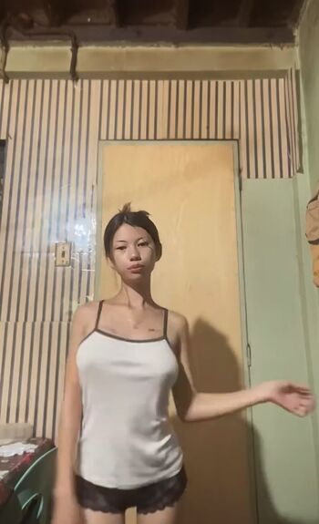 Full leaked Edenivy/ private onlyfans photo