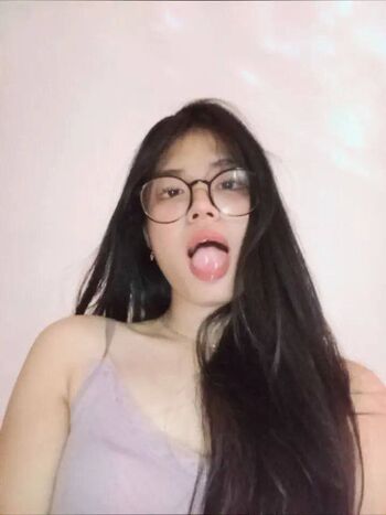Full leaked Zoemieu private onlyfans photo
