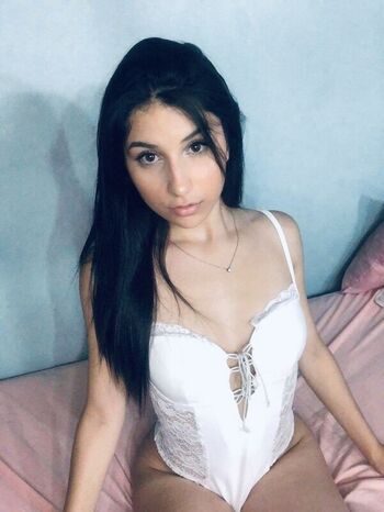 Full leaked Zlata private onlyfans photo