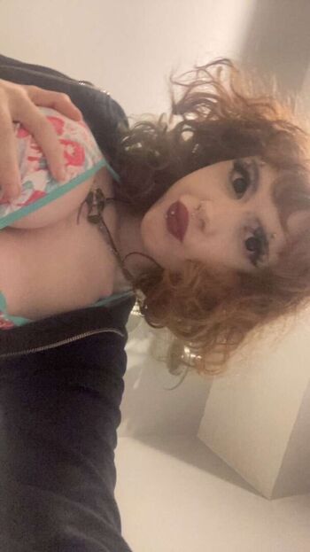 Full leaked Oxana chic/ private onlyfans photo