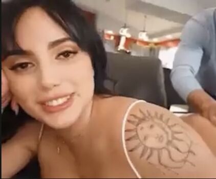 Full leaked Sekzzibunnie/ private onlyfans photo