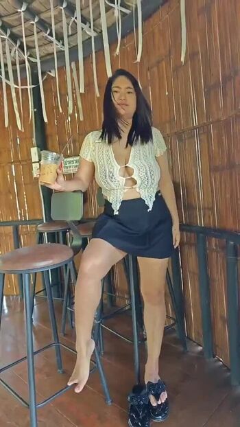 Full leaked Emiok / private onlyfans photo