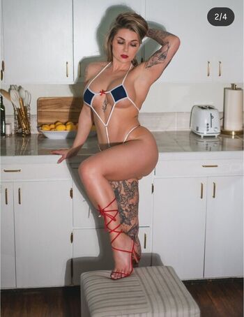 Full leaked Lara sun/ private onlyfans photo
