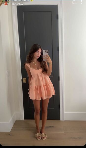 Full leaked Womenbarstool private onlyfans photo