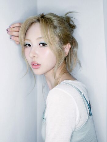 WomenK-pop