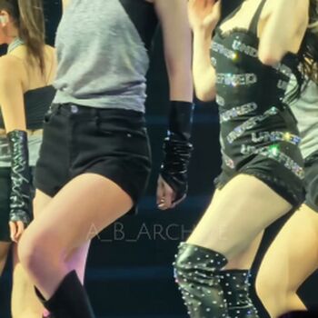WomenK-pop