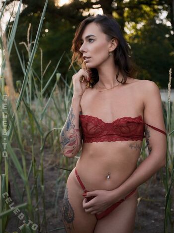 Full leaked Xsimply bellax private onlyfans photo