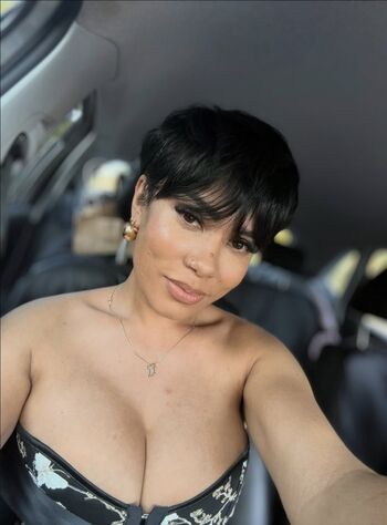 Full leaked Xtacey stacey africa private onlyfans photo