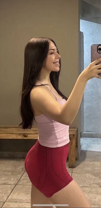 Full leaked Yamirootz private onlyfans photo