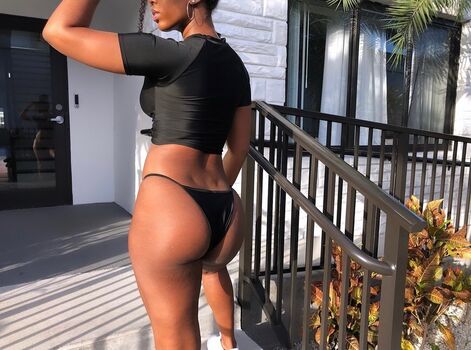 Full leaked Yasmeen kearra private onlyfans photo