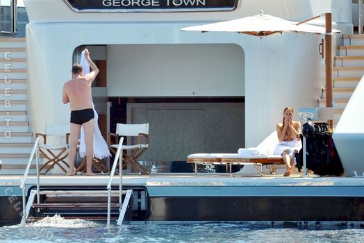 Full leaked Yasmin le bon private onlyfans photo