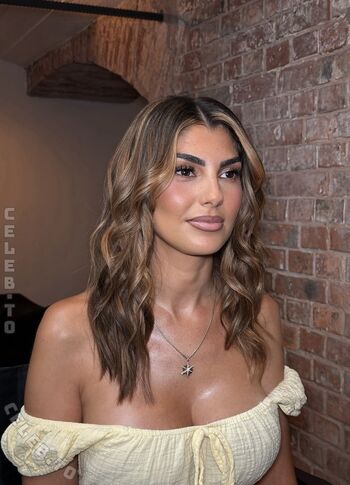 Full leaked Yeliz koc page private onlyfans photo