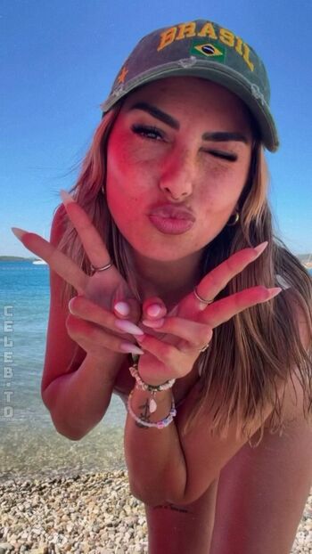 Full leaked Yeliz koc  page private onlyfans photo