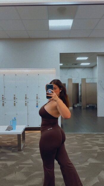 Full leaked Yelly private onlyfans photo