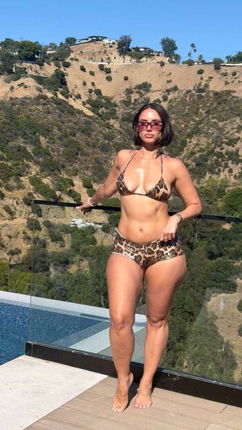 Full leaked Yesjulz private onlyfans photo