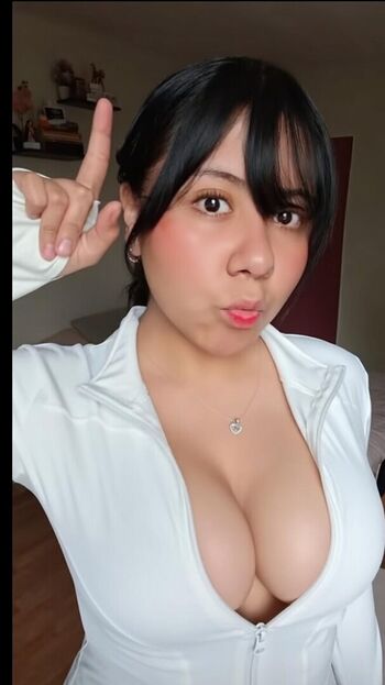 Full leaked Yeyelizx private onlyfans photo