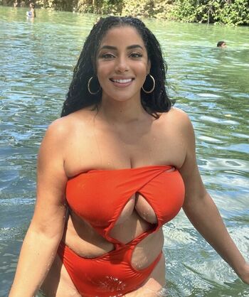 Full leaked Yinamenez private onlyfans photo