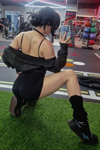 Full leaked Ykl n private onlyfans photo