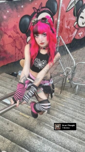 Full leaked Yoifox private onlyfans photo