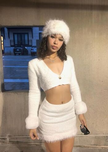 Full leaked Yonna jay private onlyfans photo