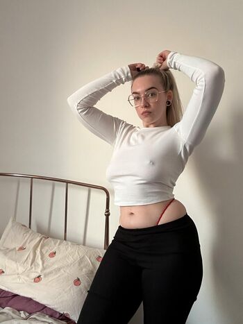 Full leaked Yorkshire stripper private onlyfans photo