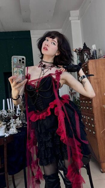 YourSmallDoll