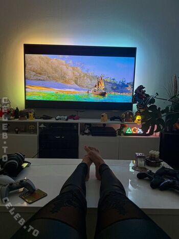 Full leaked Yve gaming private onlyfans photo
