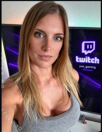 Full leaked Yve gaming private onlyfans photo