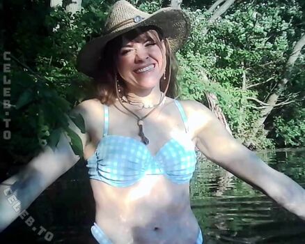 Yvonne Pferrer