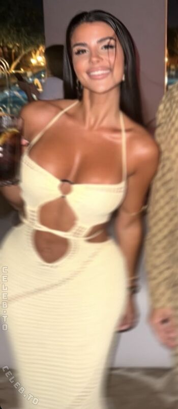 Full leaked Zara secret private onlyfans photo