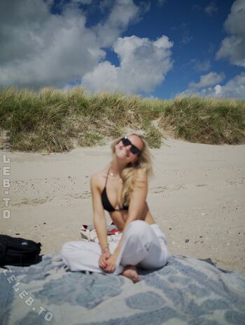Full leaked Zarah ellen private onlyfans photo