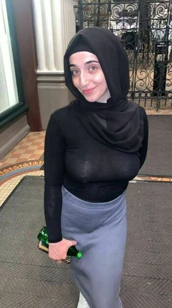 Full leaked Zeynepauss private onlyfans photo