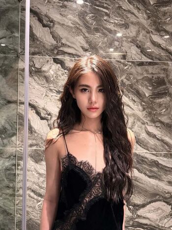 Full leaked Zoe levana private onlyfans photo