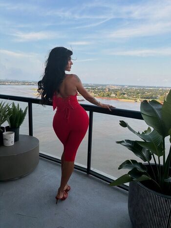Zoey Sinn