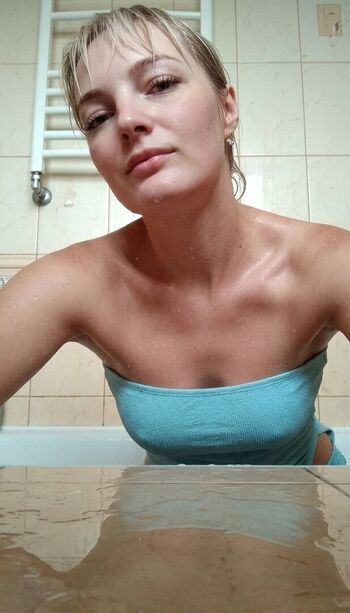 Full leaked Zoryana r private onlyfans photo